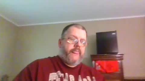 IDKIDCIDGAF online show from 05-08-26, 02:44
