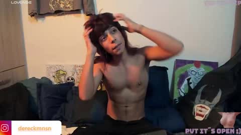 Snapshot of god_dereck chatting on 05-03-26, 03:23 god_dereck online show from 05-03-26, 03:23