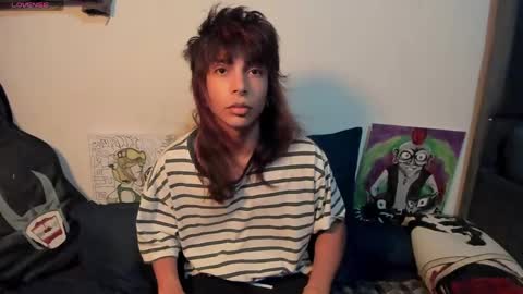Snapshot of god_dereck chatting on 05-16-26, 07:27 god_dereck online show from 05-16-26, 07:27