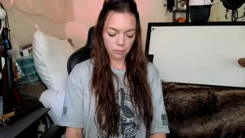 Snapshot of goddess_of_mars chatting on 04-07-26, 02:50 Patricia Mars Goddess of Mars twitter thegoddessmindy online show from 04-07-26, 02:50