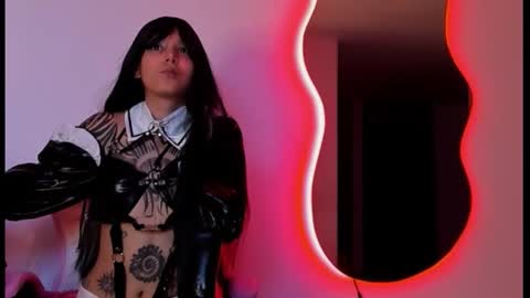 vee online show from 10-18-25, 10:32