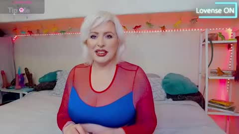Snapshot of goddessalimony chatting on 05-01-26, 11:09 Goddess Alimony online show from 05-01-26, 11:09