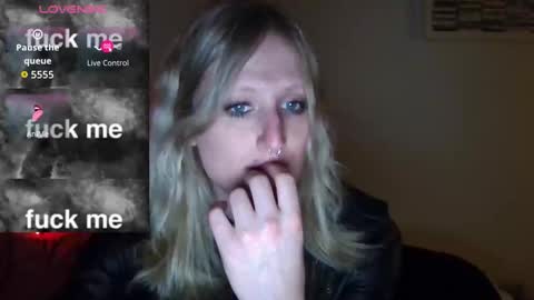 Snapshot of goddessalison chatting on 01-14-26, 12:49 goddessalison online show from 01-14-26, 12:49
