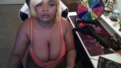 Snapshot of goddesscocoaa chatting on 01-25-25, 11:44 Goddess Cocoa online show from 01-25-25, 11:44