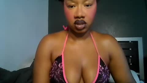 Snapshot of goddessdaisysky chatting on 07-23-26, 04:16 Goddess Daisy Sky online show from 07-23-26, 04:16