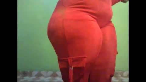 Snapshot of goddessebon chatting on 10-20-25, 11:32 shasha big online show from 10-20-25, 11:32