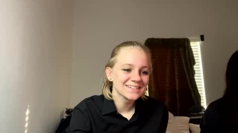 Snapshot of goddessfeyaa chatting on 12-05-24, 02:22 feyaa22 online show from 12-05-24, 02:22