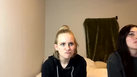 Snapshot of goddessfeyaa chatting on 12-09-24, 11:03 feyaa22 online show from 12-09-24, 11:03