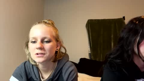 Snapshot of goddessfeyaa chatting on 12-20-24, 12:19 feyaa22 online show from 12-20-24, 12:19