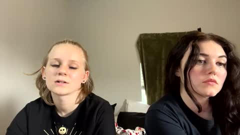 Snapshot of goddessfeyaa chatting on 12-20-24, 06:24 feyaa22 online show from 12-20-24, 06:24