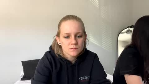 Snapshot of goddessfeyaa chatting on 01-03-25, 05:10 feyaa22 online show from 01-03-25, 05:10