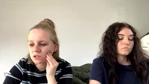 Snapshot of goddessfeyaa chatting on 01-10-25, 04:51 feyaa22 online show from 01-10-25, 04:51