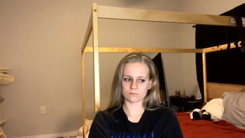 Snapshot of goddessfeyaa chatting on 01-12-25, 01:00 feyaa22 online show from 01-12-25, 01:00