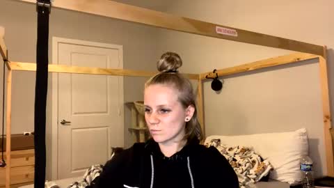 Snapshot of goddessfeyaa chatting on 02-02-25, 01:45 feyaa22 online show from 02-02-25, 01:45