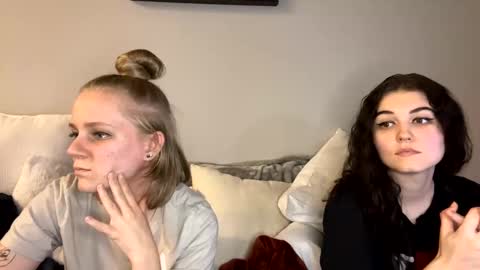 Snapshot of goddessfeyaa chatting on 02-09-25, 12:49 feyaa22 online show from 02-09-25, 12:49
