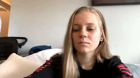 Snapshot of goddessfeyaa chatting on 02-16-25, 03:59 feyaa22 online show from 02-16-25, 03:59