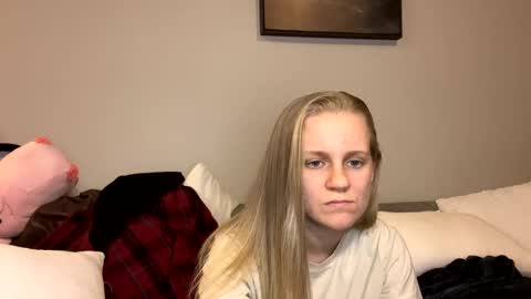 Snapshot of goddessfeyaa chatting on 02-20-25, 01:25 feyaa22 online show from 02-20-25, 01:25