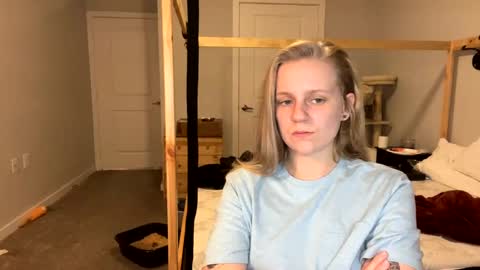 Snapshot of goddessfeyaa chatting on 02-22-25, 02:28 feyaa22 online show from 02-22-25, 02:28