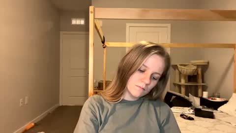 Snapshot of goddessfeyaa chatting on 02-24-25, 01:57 feyaa22 online show from 02-24-25, 01:57