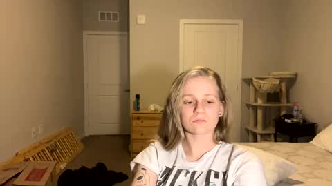Snapshot of goddessfeyaa chatting on 03-12-25, 12:53 feyaa22 online show from 03-12-25, 12:53