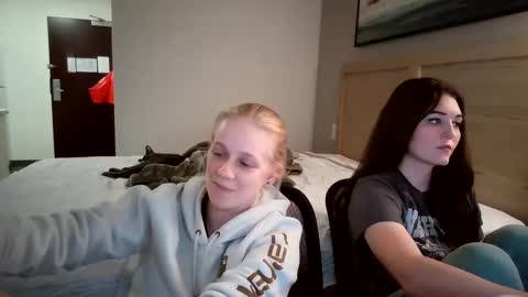 Snapshot of goddessfeyaa chatting on 09-14-25, 04:55 feyaa22 online show from 09-14-25, 04:55