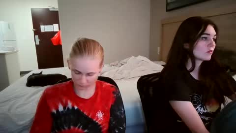 Snapshot of goddessfeyaa chatting on 09-15-25, 05:07 feyaa22 online show from 09-15-25, 05:07