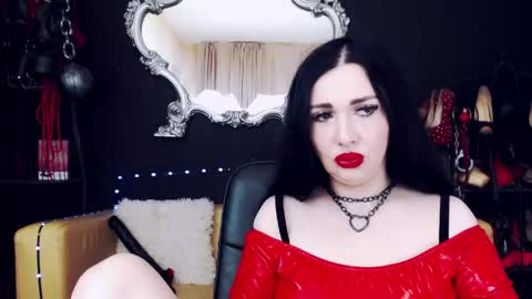 Snapshot of goddessgeorgia chatting on 04-15-26, 04:03 Goddess Georgia online show from 04-15-26, 04:03