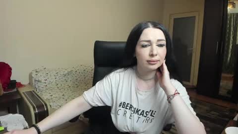 Snapshot of goddessgeorgia chatting on 04-27-26, 05:44 Goddess Georgia online show from 04-27-26, 05:44