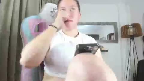 Snapshot of goddessjessica_roger chatting on 03-18-26, 06:05 Goddess Jessica and slave Roger online show from 03-18-26, 06:05