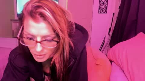 Kallie online show from 03-10-25, 10:04