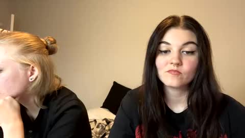 Goddess Raven online show from 01-04-25, 10:45