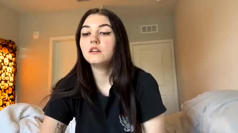 Goddess Raven online show from 01-24-25, 04:28