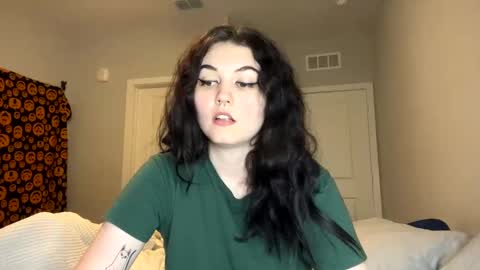 Goddess Raven online show from 02-01-25, 12:07