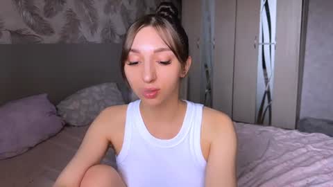 Snapshot of goddesssooul chatting on 07-05-26, 04:19 goddesssooul online show from 07-05-26, 04:19