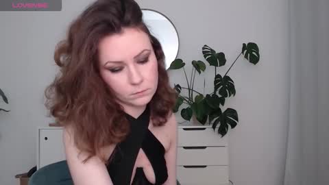 Snapshot of goddessvenina chatting on 03-02-26, 05:31 Goddess. Mommy. Master. Greedy Brat. VENINA online show from 03-02-26, 05:31