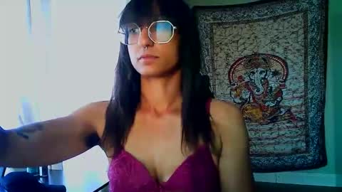 goddessvikkii online show from 03-23-26, 05:50