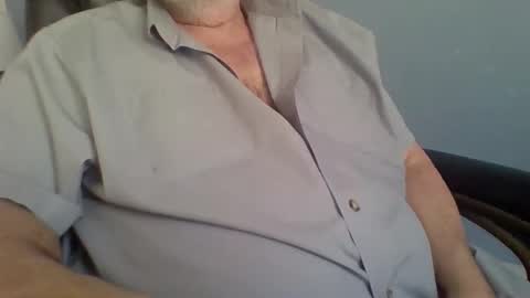 Snapshot of godfather943 chatting on 05-14-26, 07:20 godfather943 online show from 05-14-26, 07:20