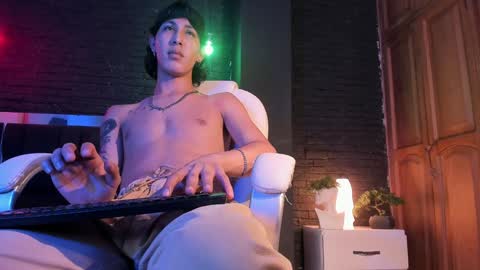 HUAN online show from 12-06-24, 05:44