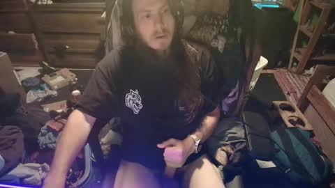 Snapshot of godmangod chatting on 04-19-26, 04:45 jimmyjohnameson online show from 04-19-26, 04:45
