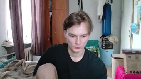 Snapshot of gofymcmouse chatting on 10-28-25, 12:09 Daniel online show from 10-28-25, 12:09