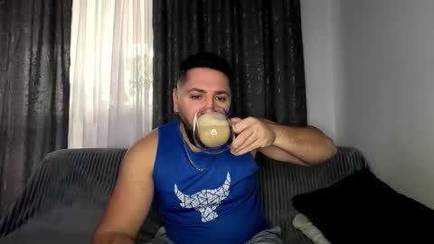 gold_alpha_boy online show from 11-05-25, 08:47