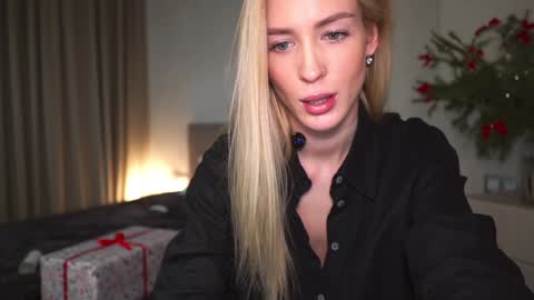 Olivia online show from 12-20-24, 10:05