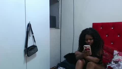 goldcrushxx online show from 11-08-25, 03:07