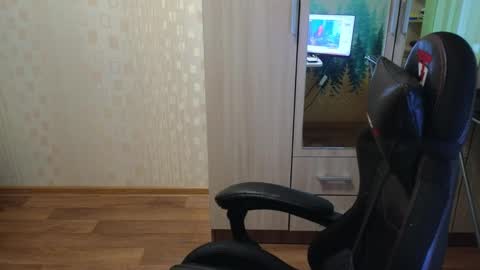 Snapshot of golden_boyyy21 chatting on 04-22-26, 04:19 Golden boyyy21 online show from 04-22-26, 04:19