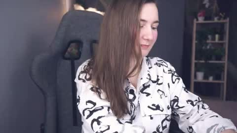 Snapshot of golden_dragones chatting on 05-01-26, 08:41 Gloria online show from 05-01-26, 08:41