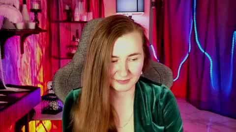 Snapshot of golden_dragones chatting on 05-09-26, 08:52 Gloria online show from 05-09-26, 08:52