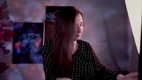 Snapshot of golden_dragones chatting on 05-19-26, 08:20 Gloria online show from 05-19-26, 08:20