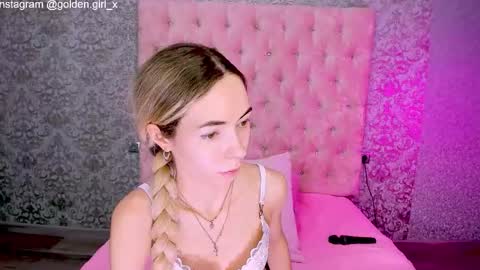 golden girl   online show from 11-24-25, 01:49