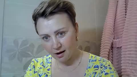 Snapshot of golden_kessie chatting on 05-18-26, 08:03 golden_kessie online show from 05-18-26, 08:03