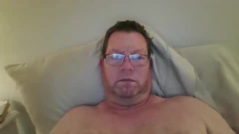 goldenbear3111 online show from 12-31-24, 06:05